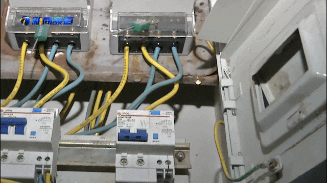 為什么配電箱里不能放雜物？:配電箱